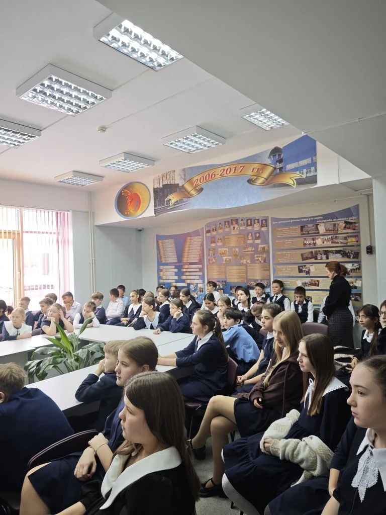 Юные исследователи встретились с ученым: лекцию о тайнах Байкала провела Алина Дэвардовна Стом   Наш