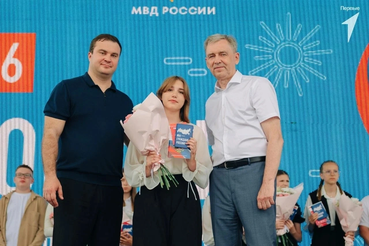 🇷🇺 В День России, 12 июня, губернатор Омской области Виталий Хоценко и председатель Законодательно