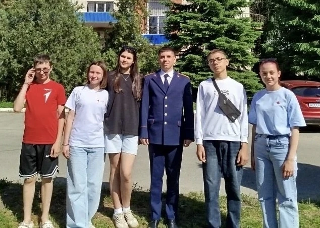 В Ставропольском крае сотрудники СК России присоединились к Всероссийской акции «Окна России»

По сл