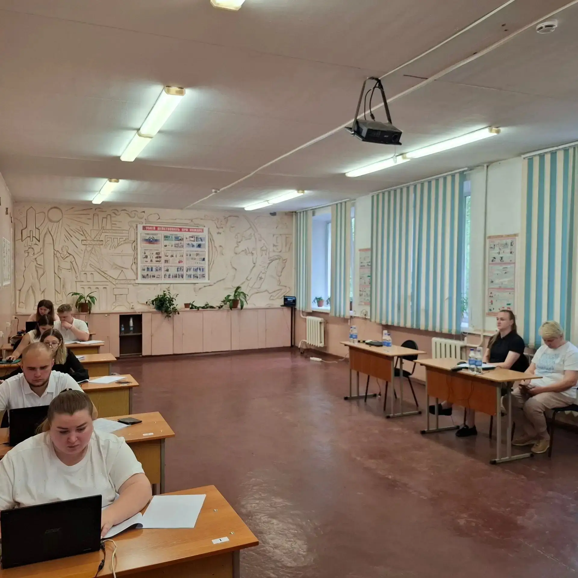Молодые таланты на старте профессионального пути: Группа К-23 готова к новым свершениям!

Поздравляе