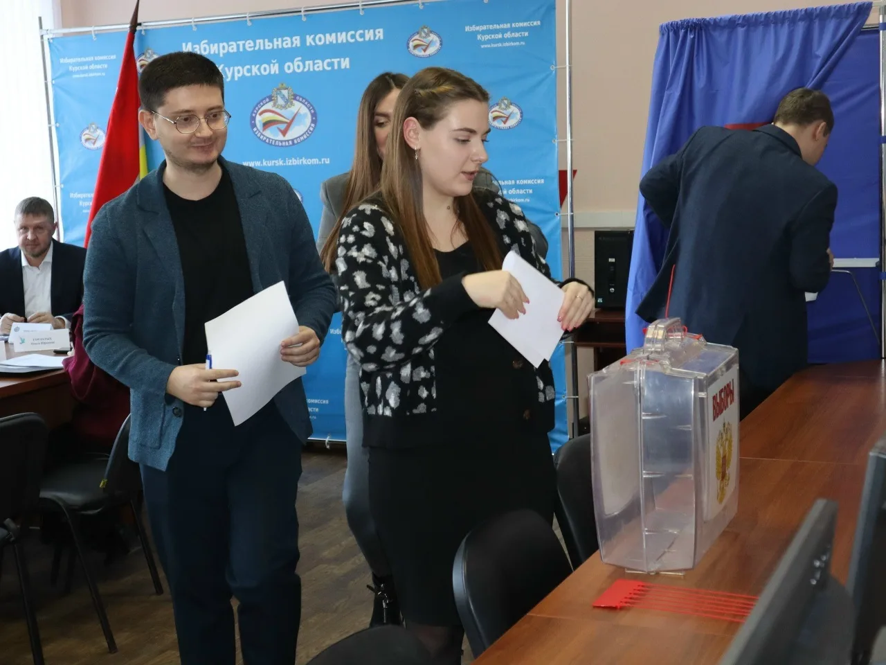 Дорогие друзья! 🎓    Сердечно поздравляем вас с Международным днём студента!    Для нас вы - не прос