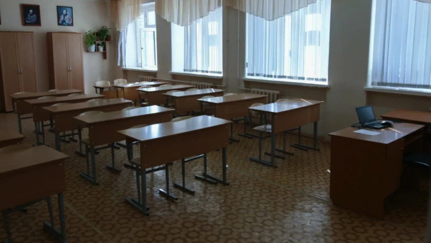 Полностью перейти на пятидневку в школах предложили в ОП.
