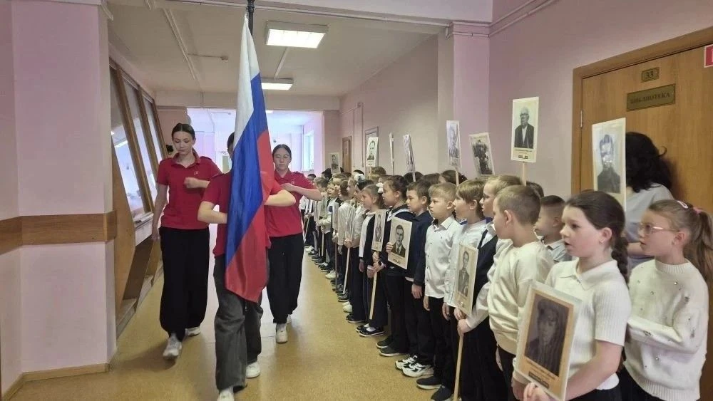 27 апреля 2026 года в МОУ СОШ имени Д. И. Зернова прошла торжественная линейка, посвященная старту М