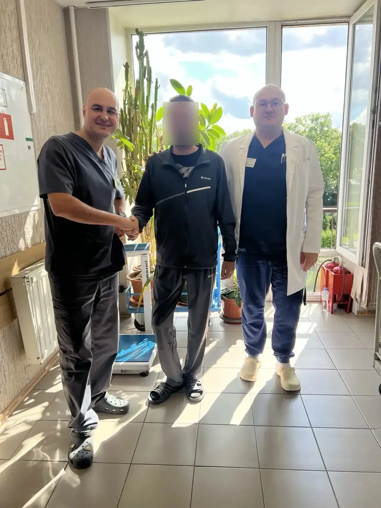 В Городской больнице №9 завершено лечение пациента с хроническим критическим состоянием...