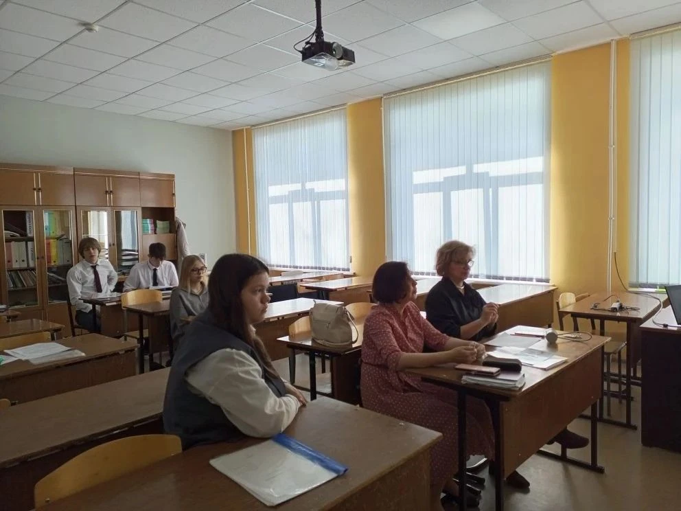 🌟 Будущее начинается сегодня: в 9-х классах прошла защита итоговых проектов! Сегодня в нашей школе к