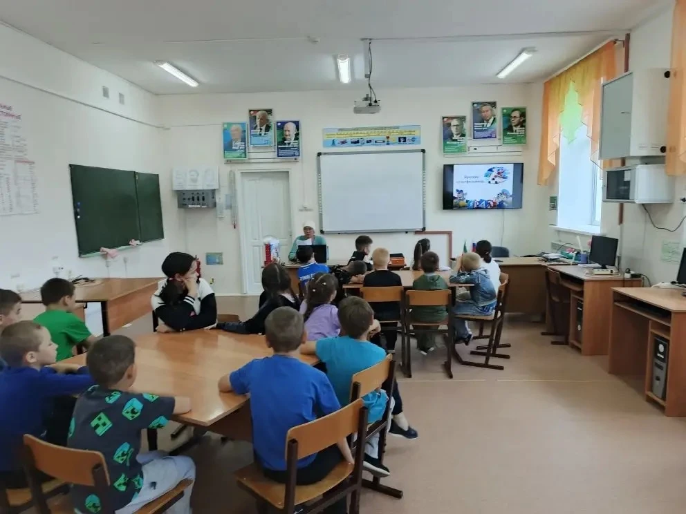 2 июнь - Дөрес туклану көне. Бу темага кызыклы лекция тыңладык, моннан соң гел дөрес ке...