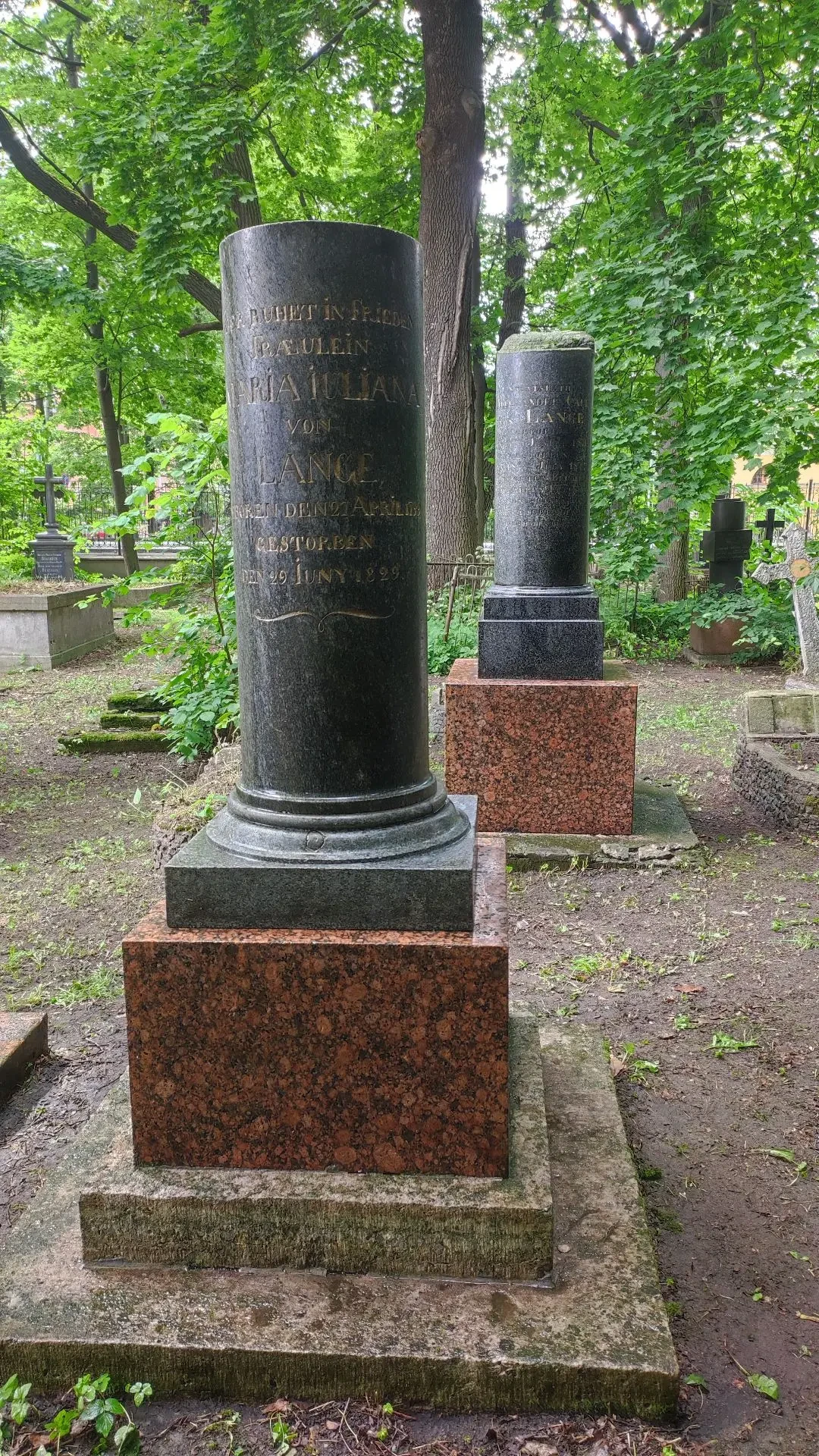 Очищено надгробие основателя Одессы, адмирала Иосифа (Осипа) Дерибаса на Смоленском лют...
