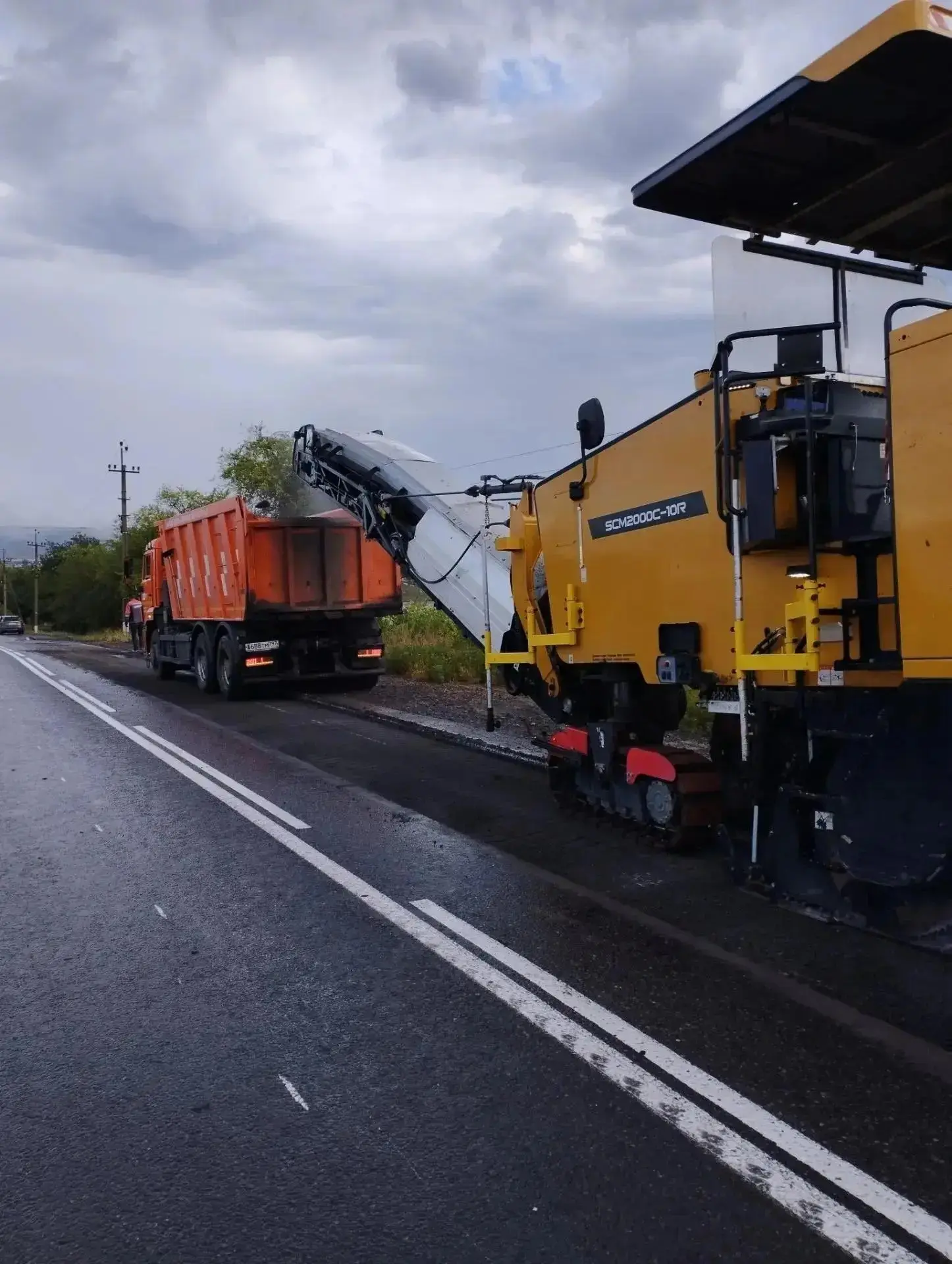 🚧 Внимание! Осторожно на трассе Лутугино — Волнухино. На ней стартовали дорожные работ...