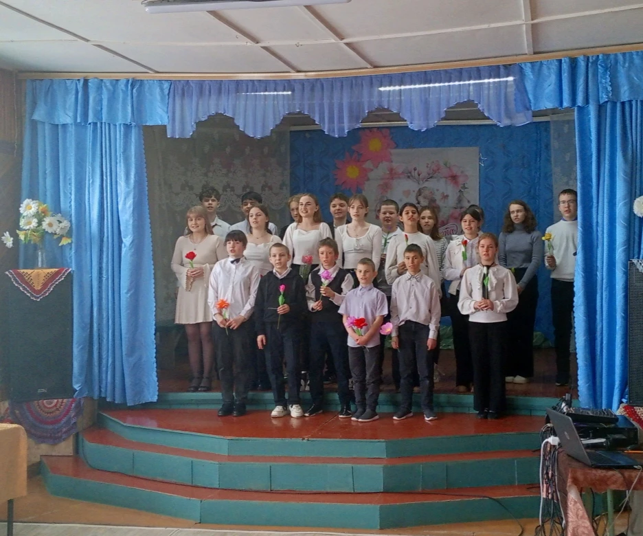 🌺 8 марта - Международный женский день 🌺

☀ Праздник 8 марта объединяет людей, укрепляет связи в о