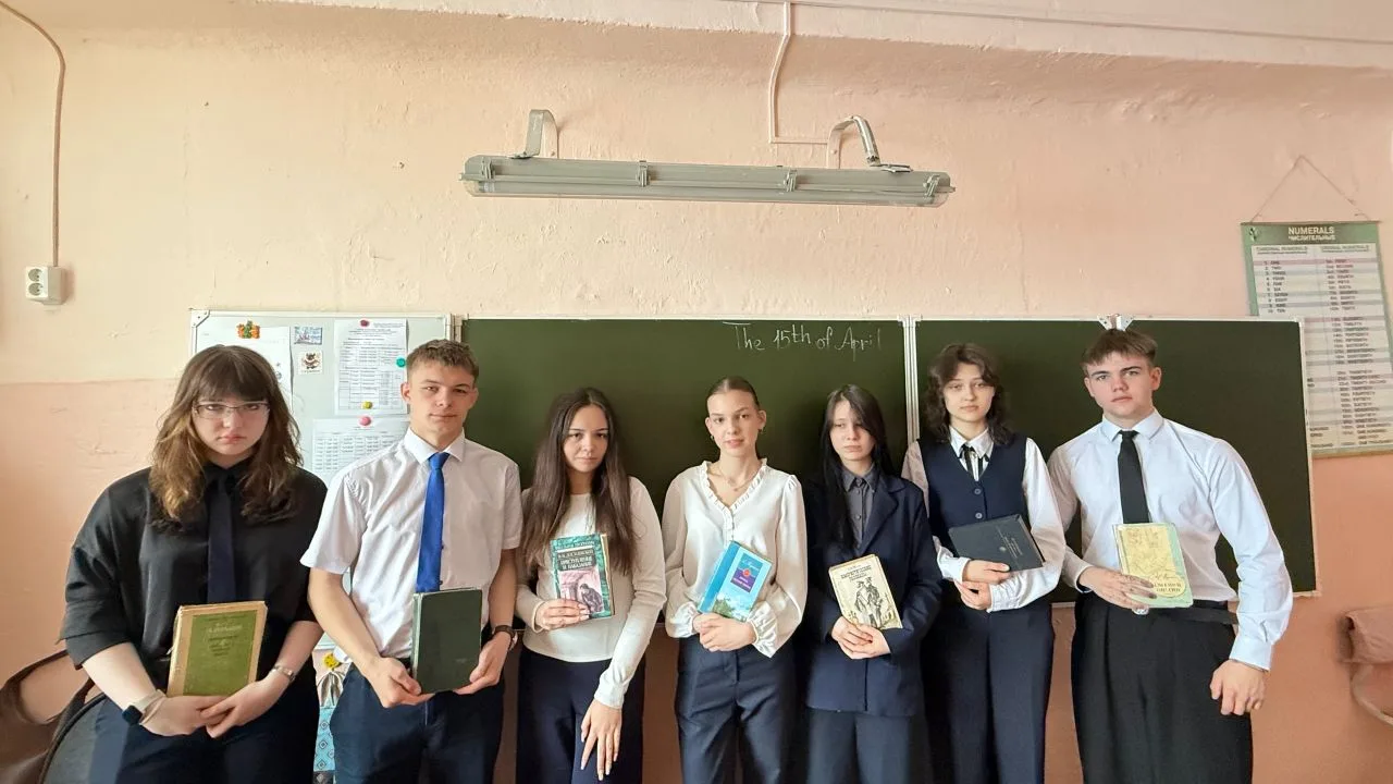 🌿 ВЕСЕННЯЯ НЕДЕЛЯ ДОБРА: «Медвежата» и гимназисты спасают книги!  🍃📚 В рамках Весенней недели добра 