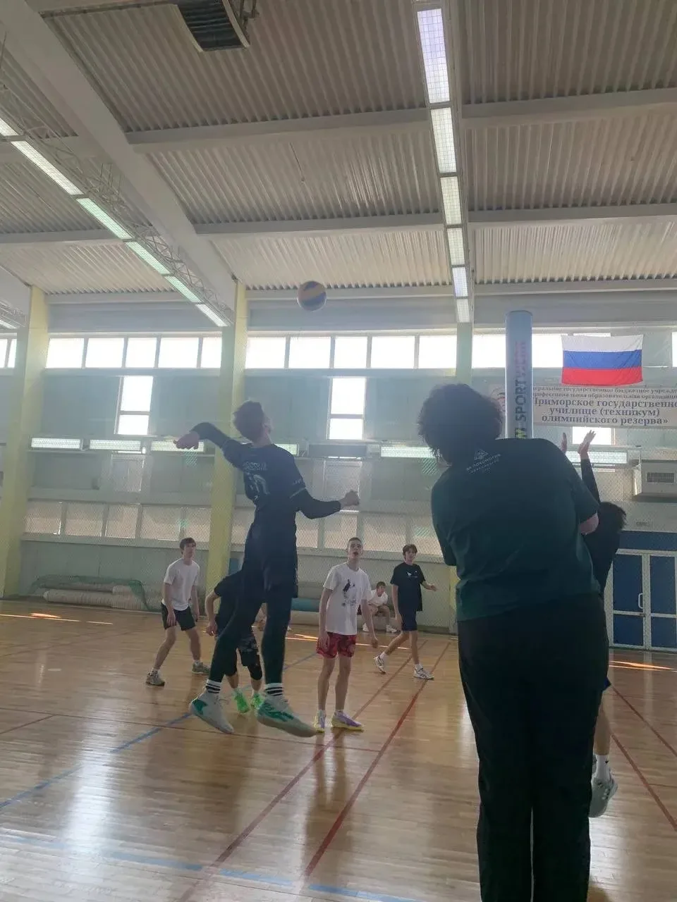 Наши мальчишки снова показали класс! 🏐⭐️ 5 марта, наша команда одержала блестящую победу над Училище