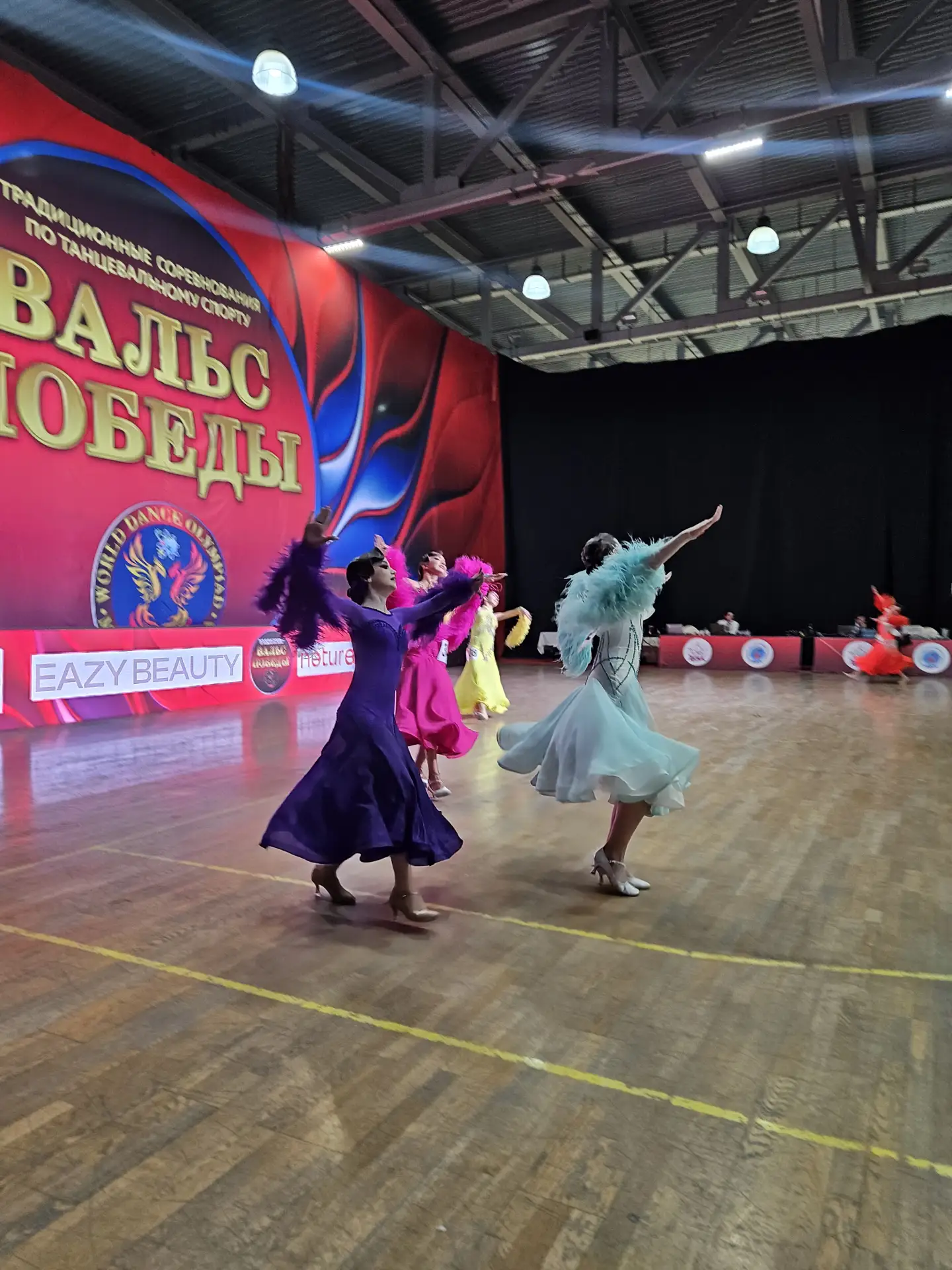 🏆 В ритме Победы — к новым вершинам!  Настоящий «Вальс Победы» получился у ученицы 6 «Ж» класса Марк