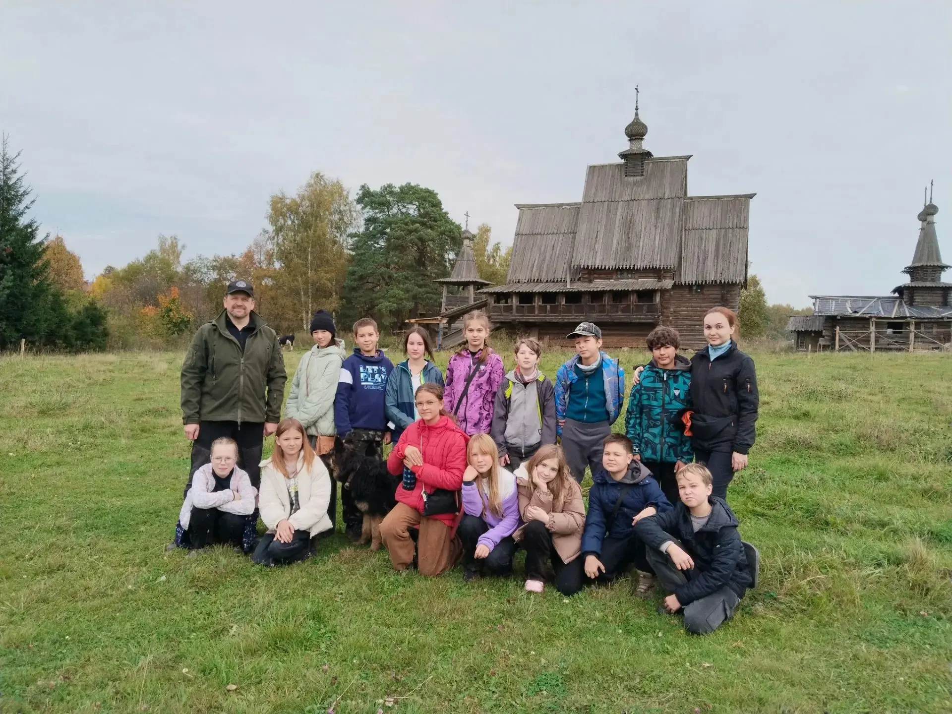 🏕️Два дня приключений: поход школьников ко Всемирному дню туризма