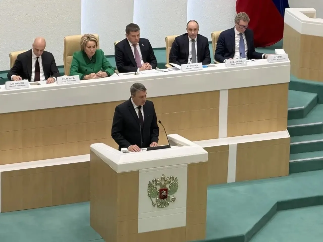 Евгений Мануйлов принял участие в работе парламентских слушаний Совета Федерации на тем...