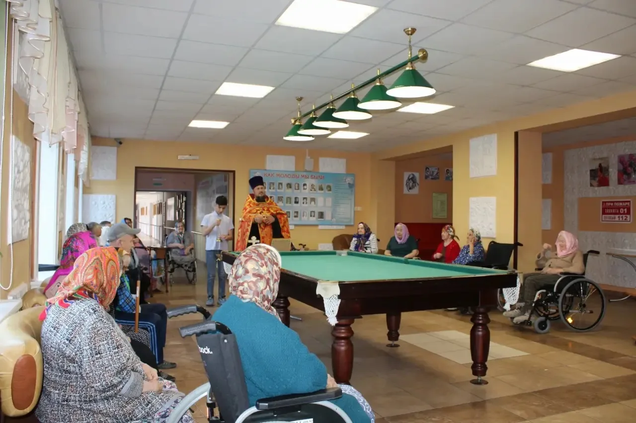 На Радоницу не остались без поминовения своих почивших родных в общей церковной молитве и жители Мар
