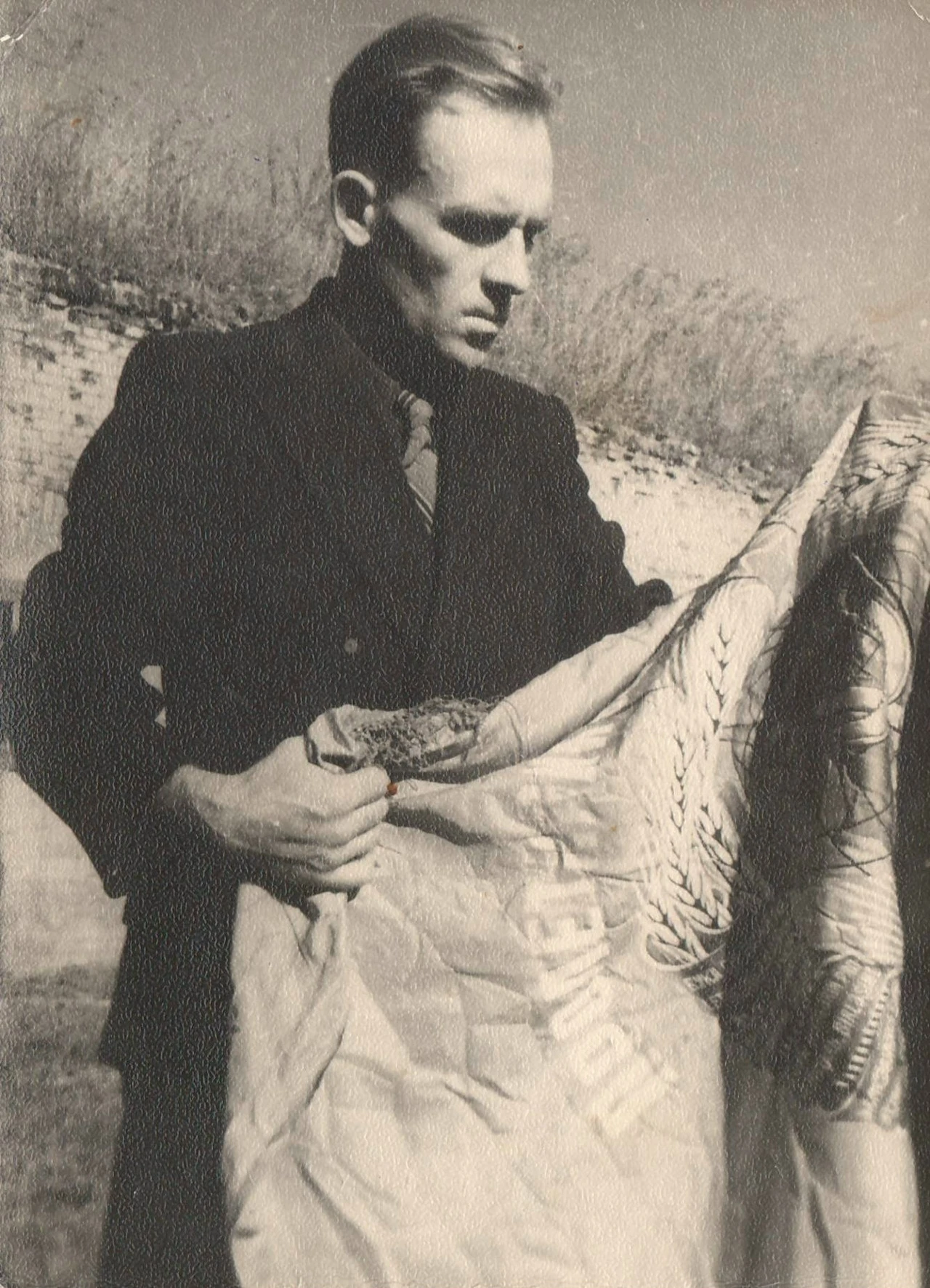 70 лет назад, 27 сентября 1956 года, было найдено боевое знамя 393-го отдельного зенитн...