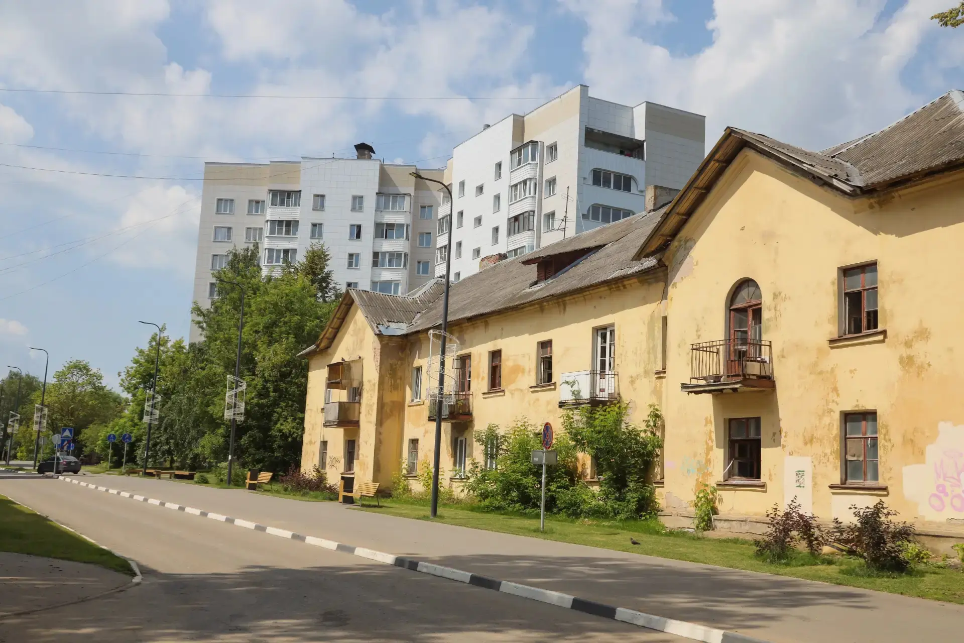 Жильцов переселили, дома готовят к сносу