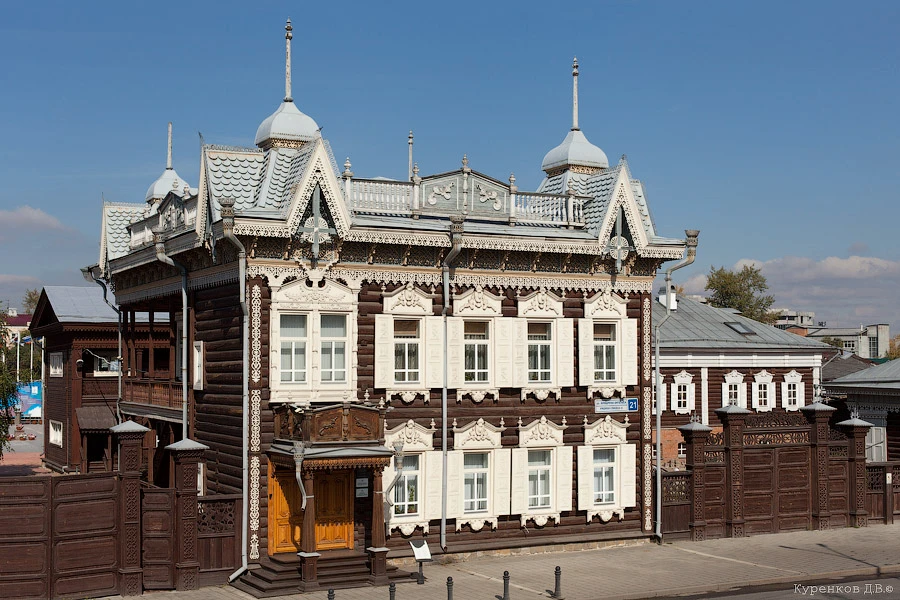 🏡✨ «Кружевной дом»: как деревянная усадьба стала визитной карточкой Иркутска