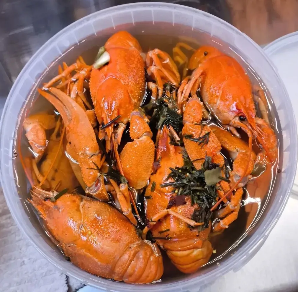 Кому ведерка ароматных раков 🦞 ?
