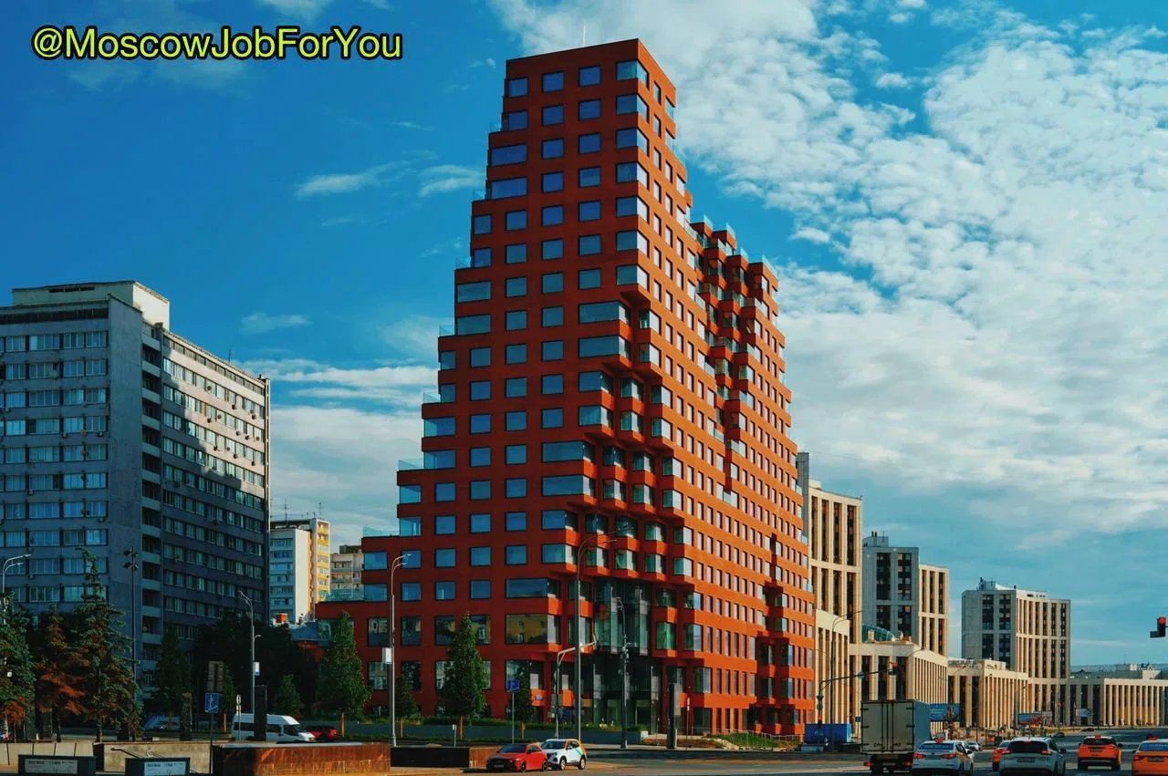 #Специалист по питанию в ГБОУ школа №1584 (от 85 000 ₽)

Что нужно делать:
— Контролировать исполнен