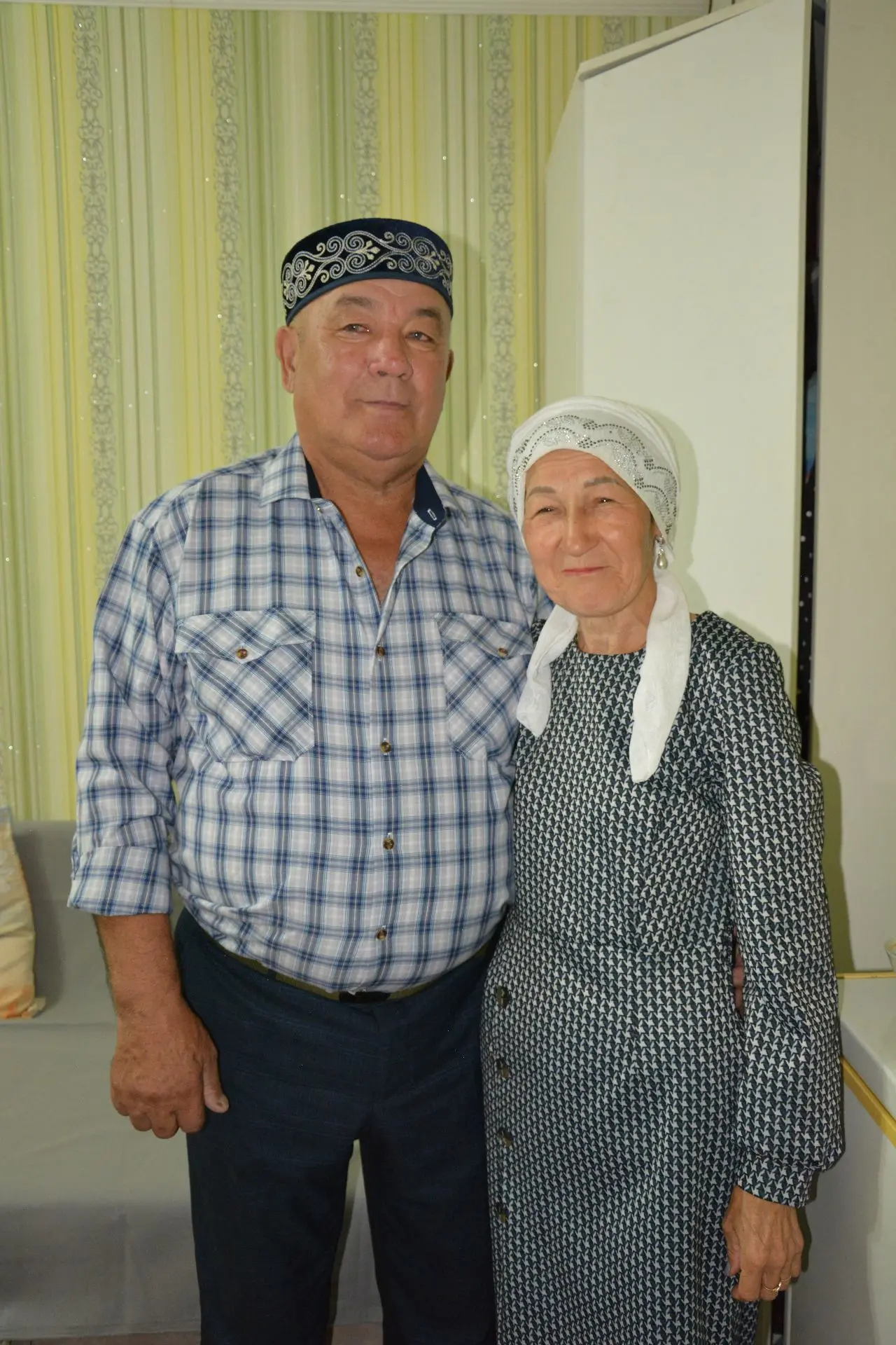 Йөрәктәр-йөрәккә ҡушылды: Мәләүез ҡалаһында 65 йәшлек яугир ветеран ғүмерлек мөхәббәтен...