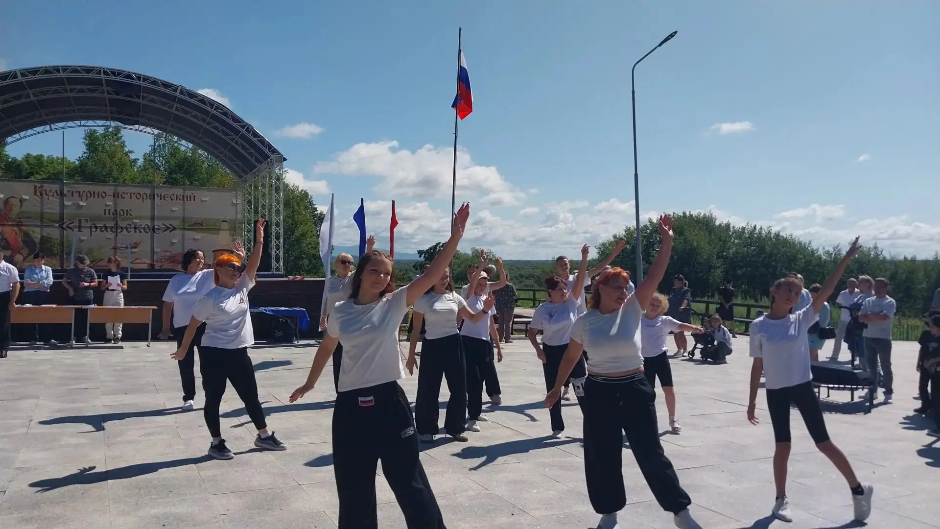 А группа адаптивной физкультуры из Дальнереченске, получили благодарность и значки ГТО,...