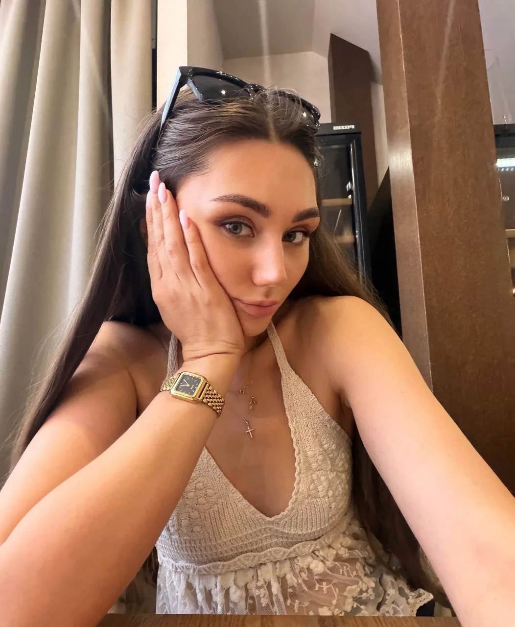 Марк постоянно просится в кафе 😆 Ну вообще он с самого рождения со мной по ресторанам ходит. Он мне