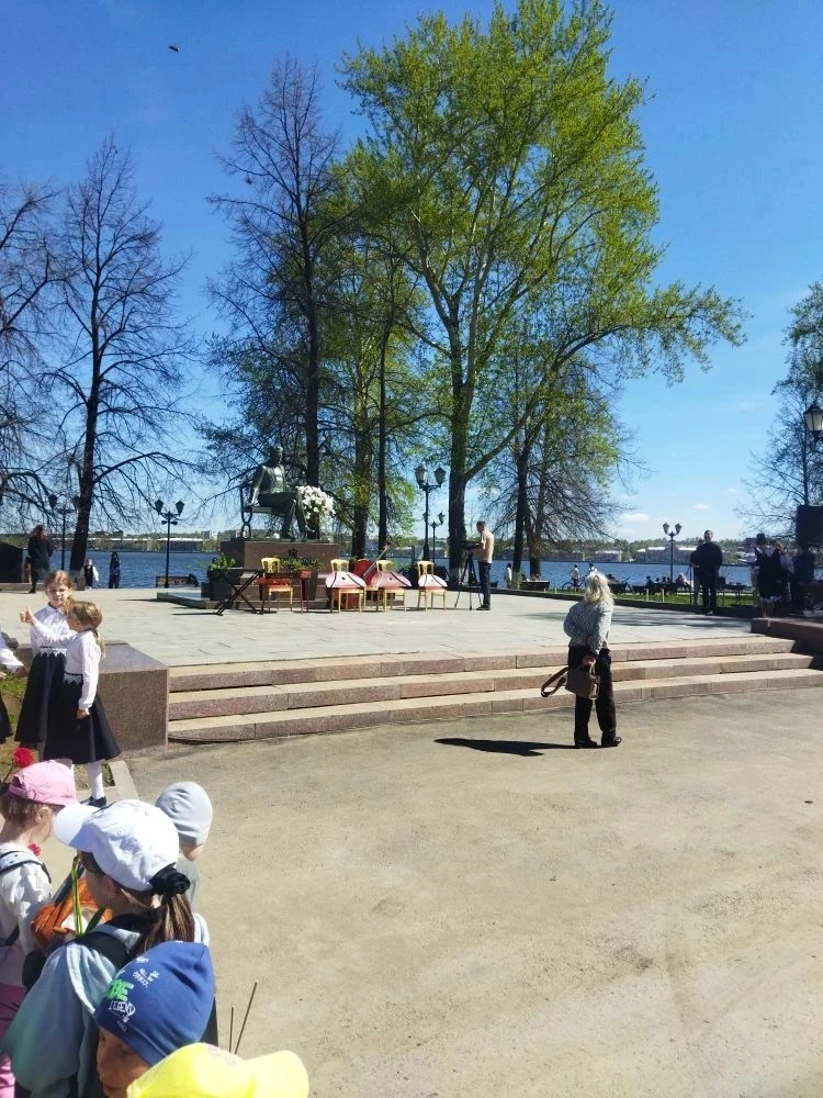 Сегодня, 7 мая, в День рождения великого русского композитора Петра Ильича Чайковского, ученики 5б к