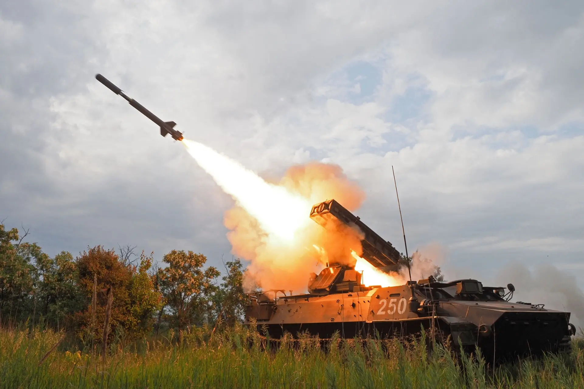 🛡️ Ночью 6 октября ПВО России отразила массированную атаку ВСУ: Тверская область под п...