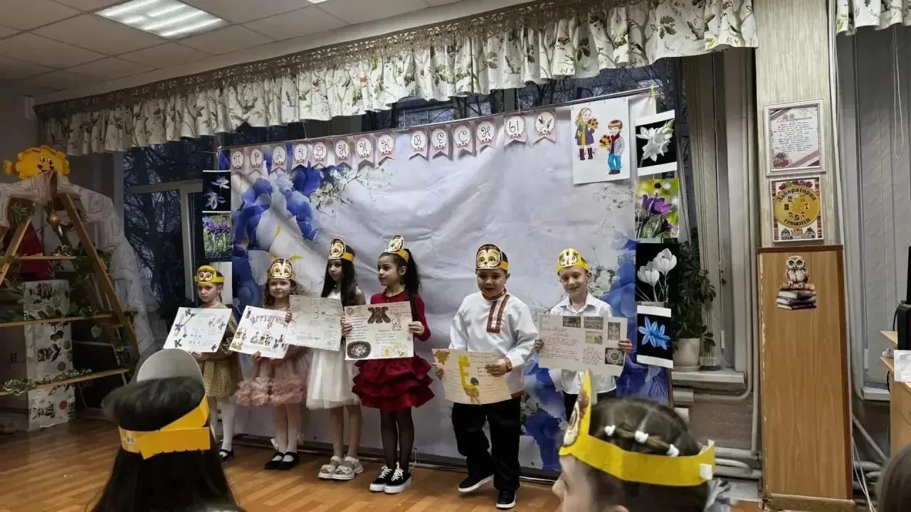 Вести из классов   В 1 А классе, учитель Э.Н. Петлякова,  проведено родительское собрание - праздник