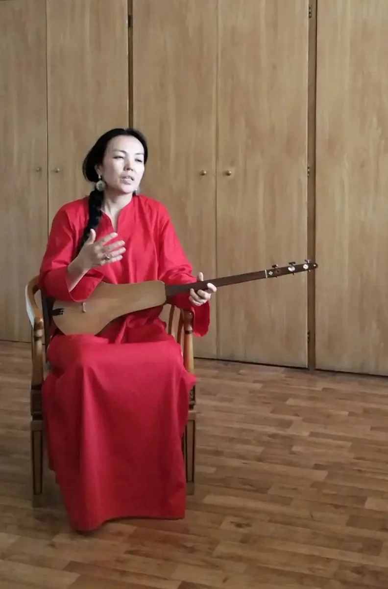 🎼🎼Творческая встреча с солисткой Кыргызской филармонии состоялась в Институте филолог...