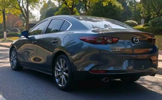 Mazda3 Axela 2022 2.0L Automatic Elegant Black Edition
