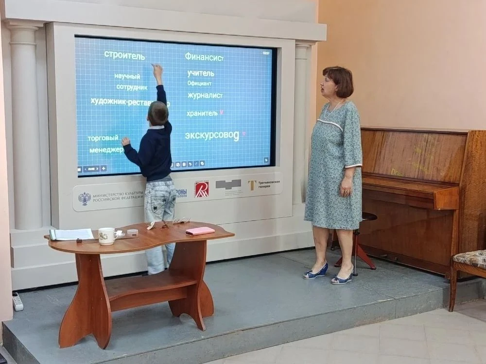🖌️Лето — время новых открытий! Сегодня Бердянский художественный музей им. И.И. Бродск...