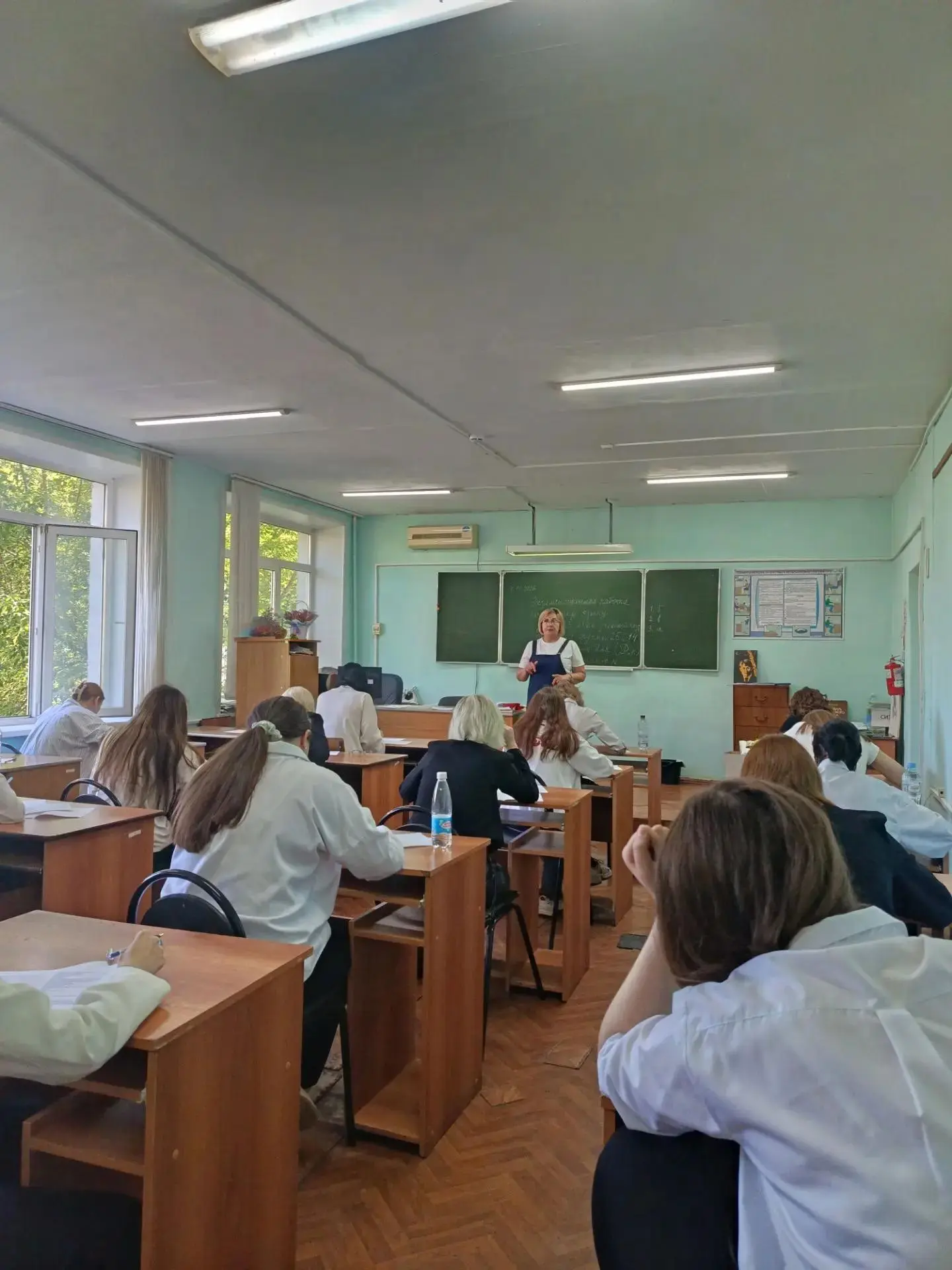 Первый шаг к профессии»: студенты группы 25С14 успешно сдали экзамен по русскому языку

📚 Студенты 