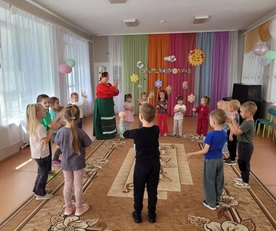 🌟Сегодня в нашем детском саду прошло развлечение "   Здравствуй лето"! 
🌼В гости к детям приходило