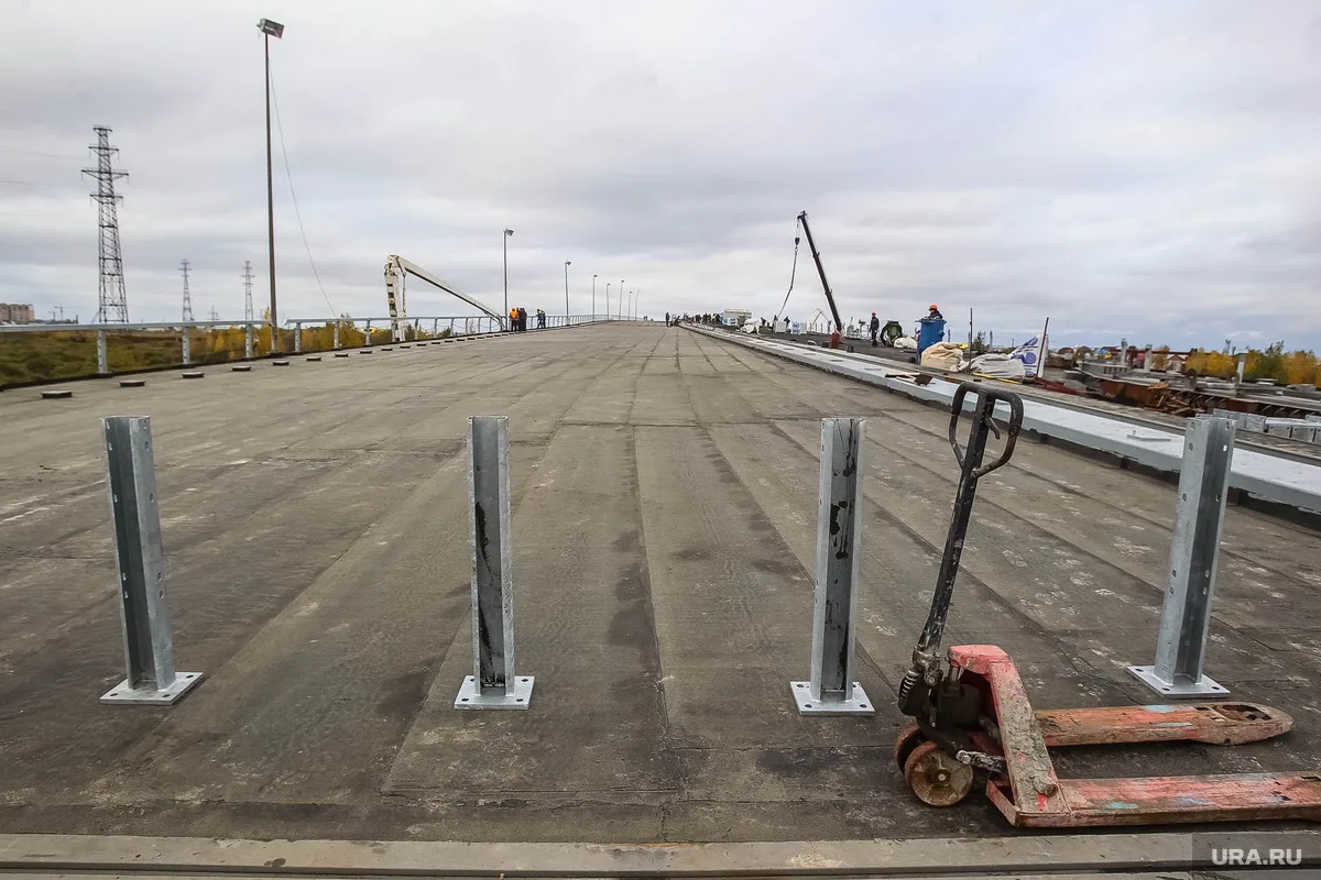 Мост на Дамбовской открыли на полтора месяца раньше срока