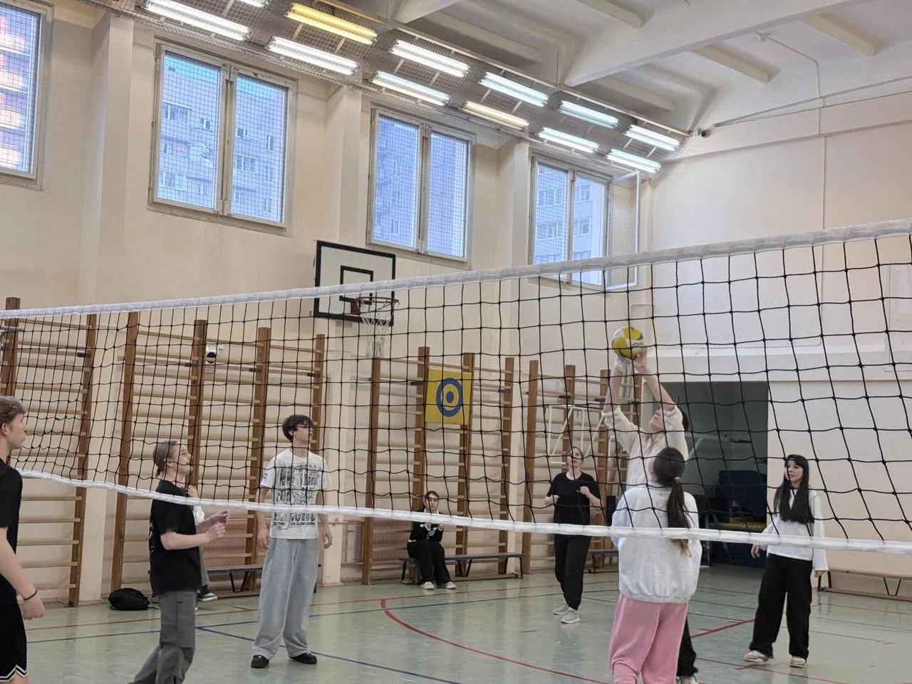 🏐Дружеский матч по волейболу в пятницу прошёл с большим успехом!🏐  В минувшую пятницу состоялся долг