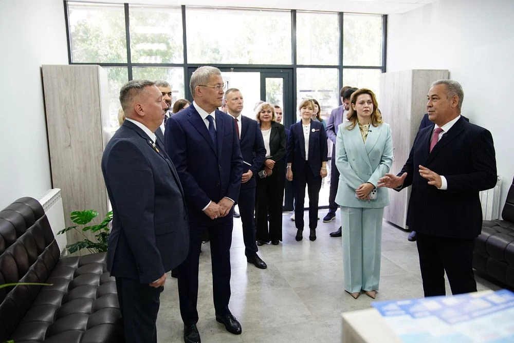 Сегодня Салават с рабочей поездкой посетил Глава Республики Башкортостан Радий Фаритови...