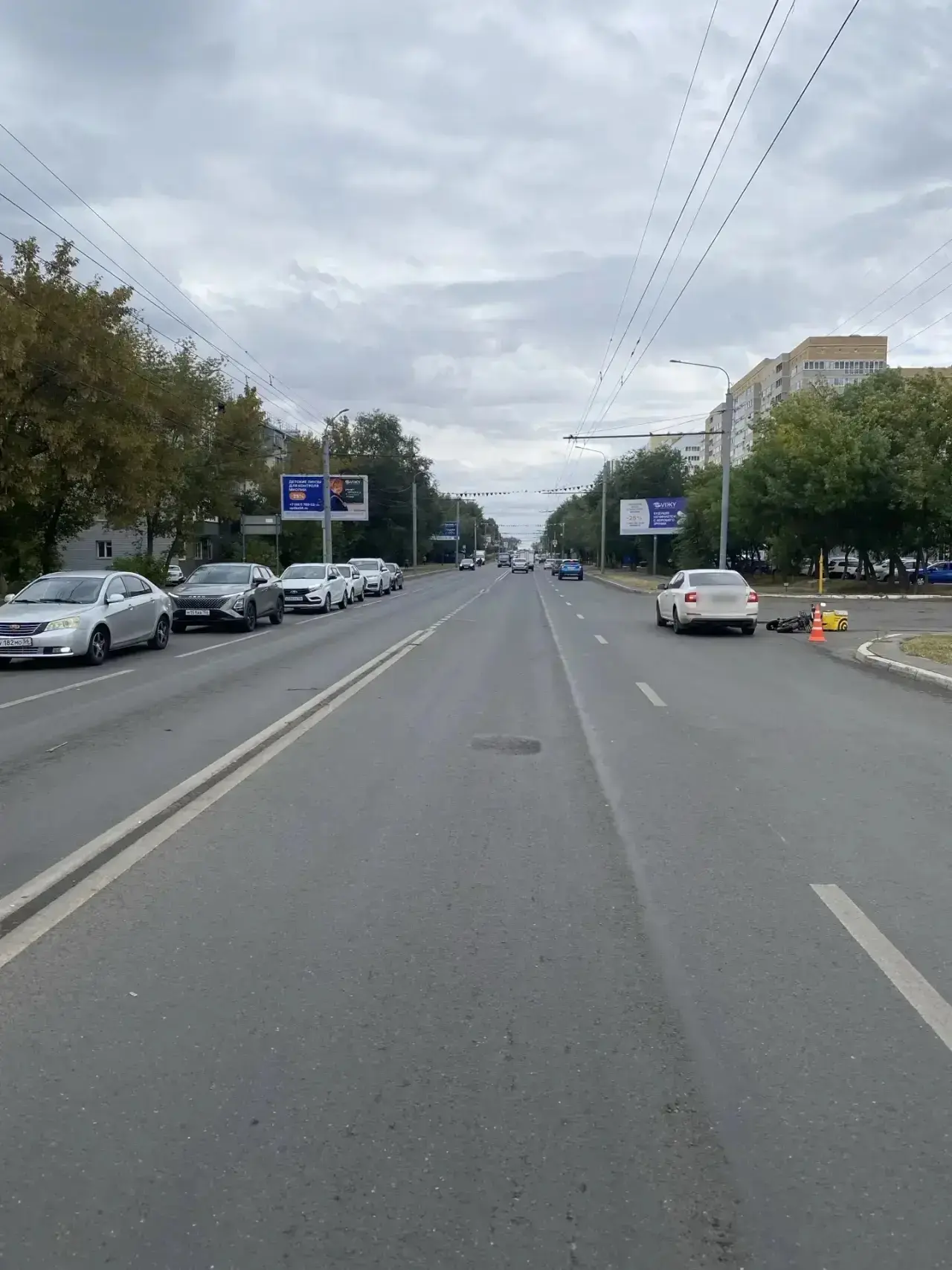 🚨В Оренбурге легковушка столкнулась с электровелосипедом: пострадала девушка
