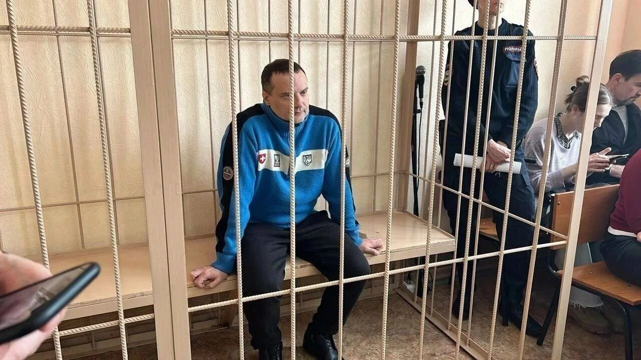 Экс-министра ЖКХ Новосибирской области Дениса Архипова этапировали в колонию

Бывший глава региональ