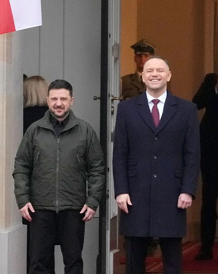 Президент Польши Навроцкий дал Зеленскому несколько дней на принятие решения об отказе героизации УП