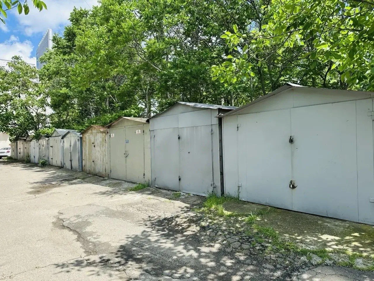 В Краснодарском крае по «гаражной амнистии» зарегистрировано более 12 тыс. участков и 3 тыс. гаражей