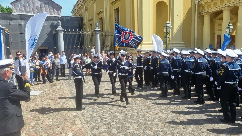 ⚓На Соборной площади Петропавловской крепости прошло торжественное мероприятие, посвящённое празднов