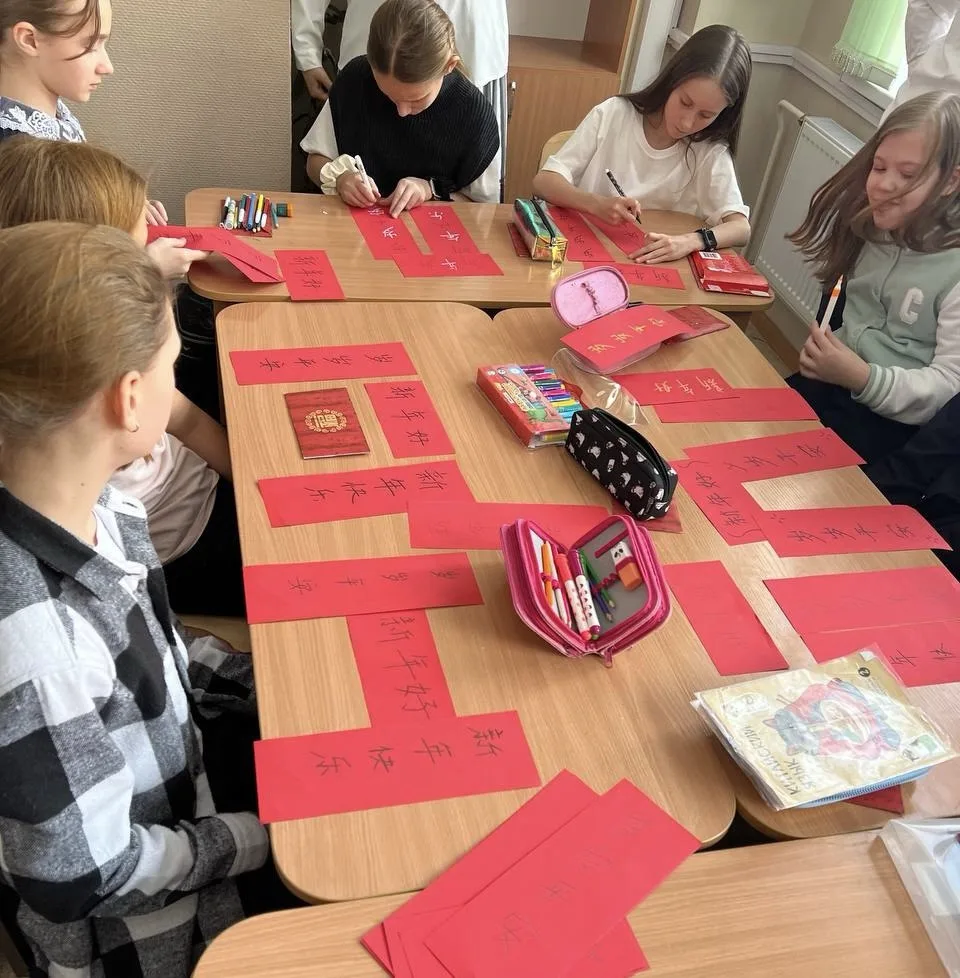 Китайский Новый год в «Перспективе»: урок вне учебника   Сегодня в класс 5.1 вновь пришли наши китай