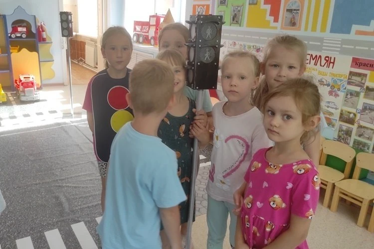 День рождения светофора.
