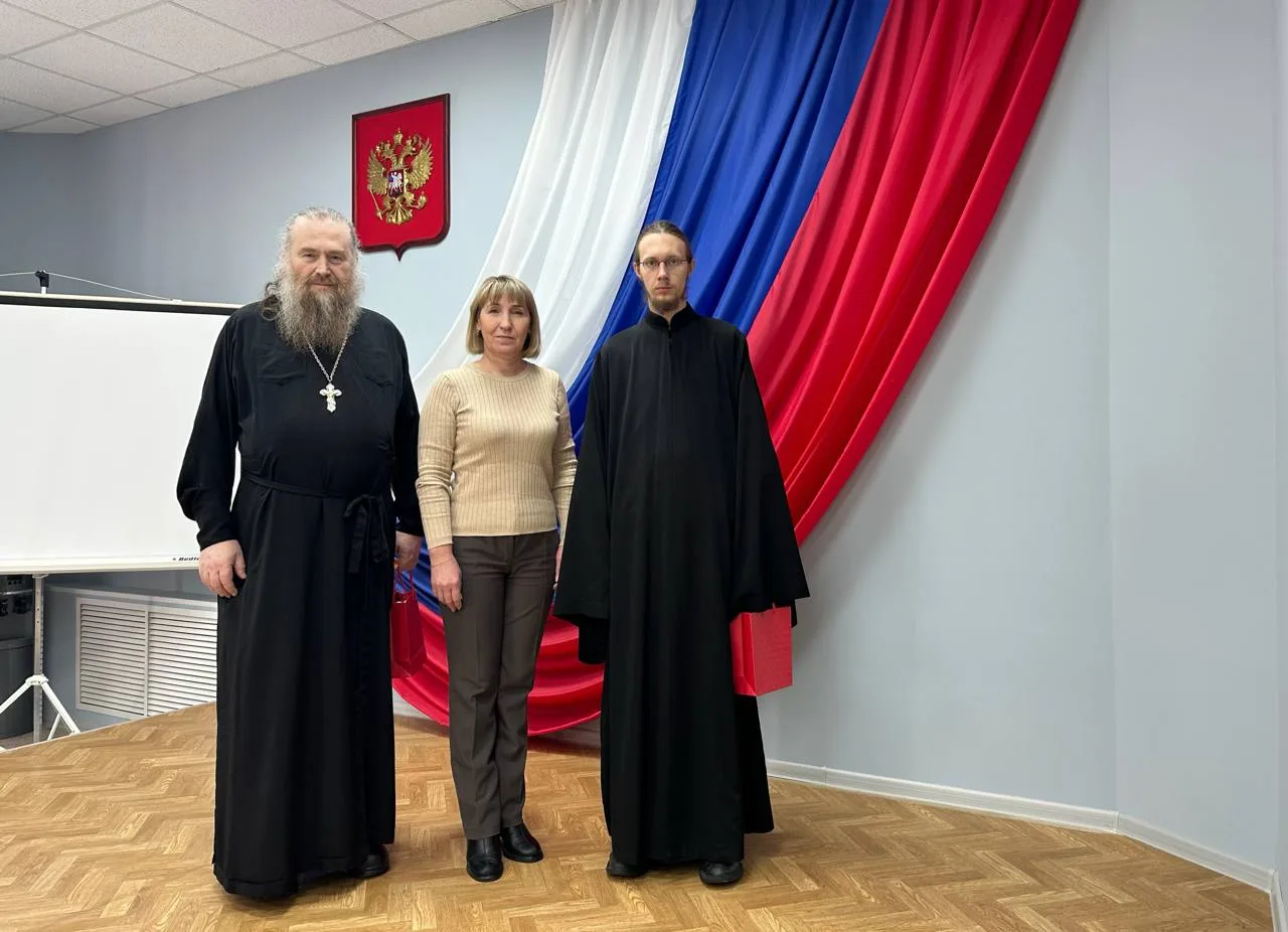 21 апреля иеродиакон Макарий в сопровождении иеромонаха Онисифора (Миллера), настоятеля...