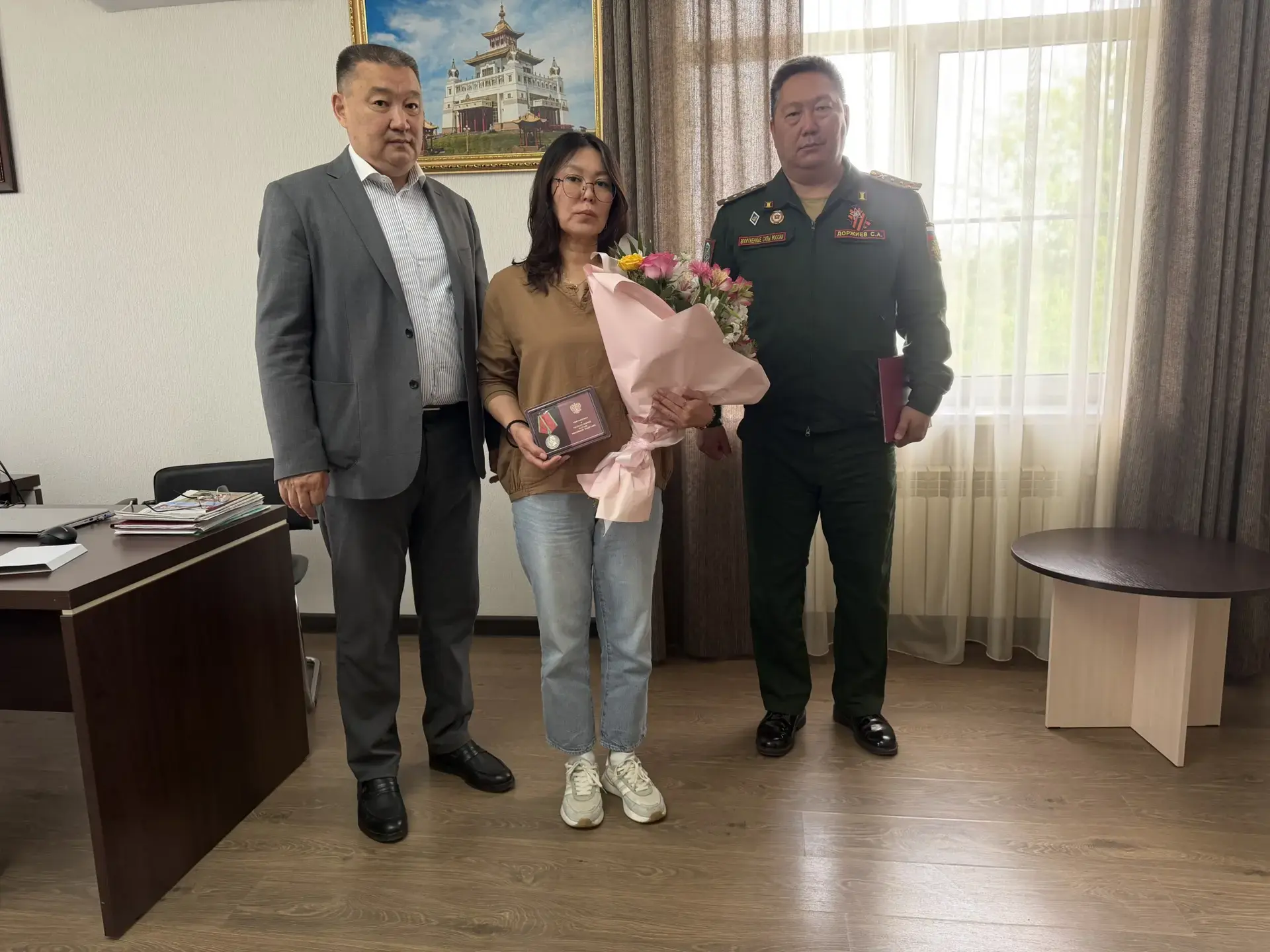 Сегодня, супруга Бадмаева Александра Сергеевича, чья жизнь была отдана служению Родине,...