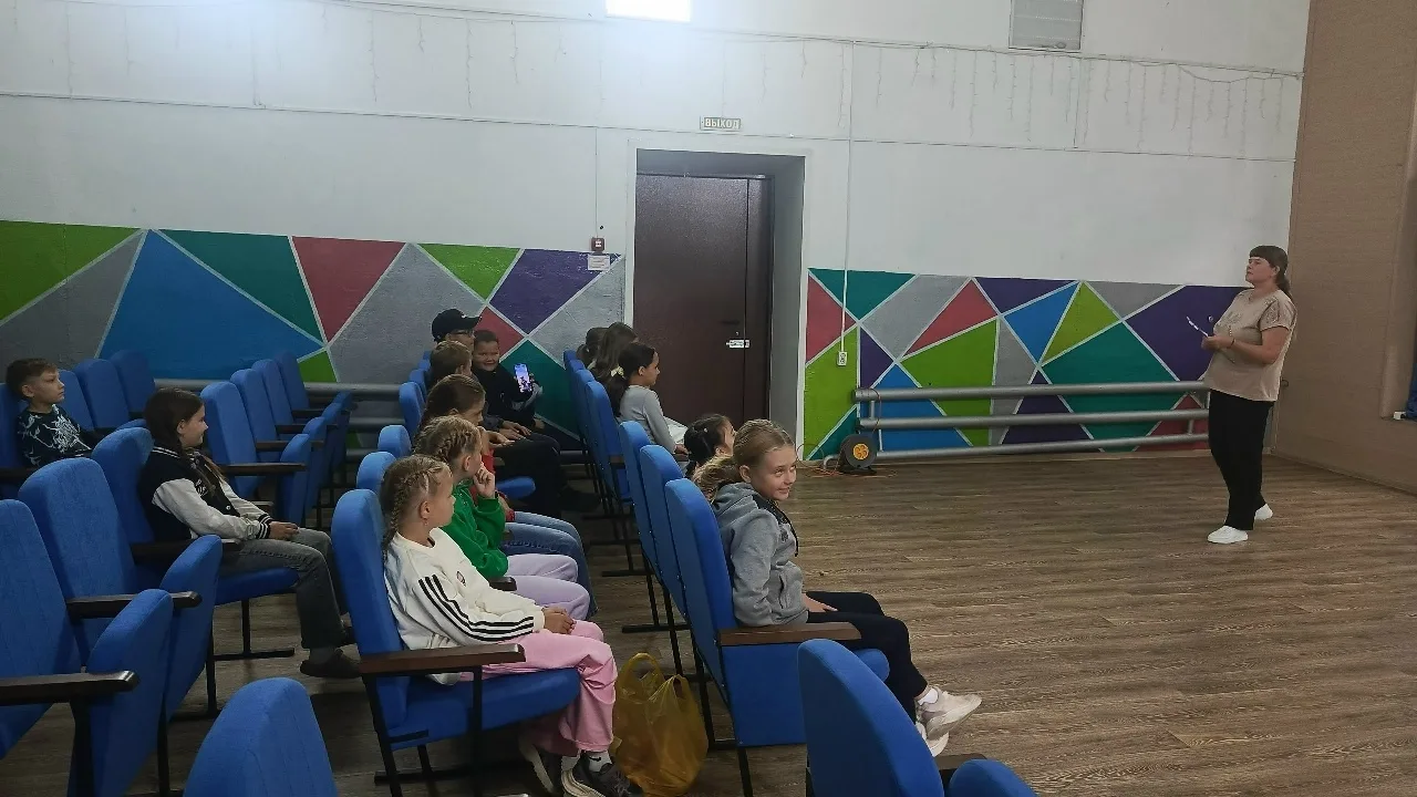 В нашем КДЦ состоялась игровая программа «Моё безопасное лето». Мероприятие было направ...
