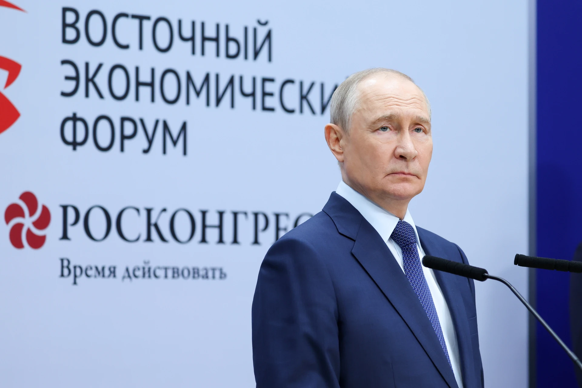 Президент России Владимир Путин в ходе пленарной сессии ВЭФ заявил о масштабном развити...