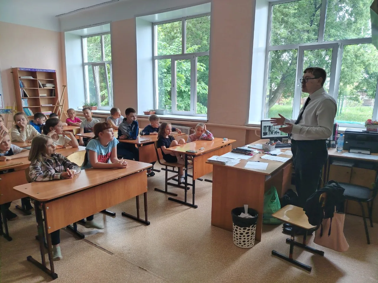 🏛 КУЛЬТУРА ДЕТЯМ 🏛

Музейно-выставочный центр продолжает знакомить ребят из пришкольных лагерей На